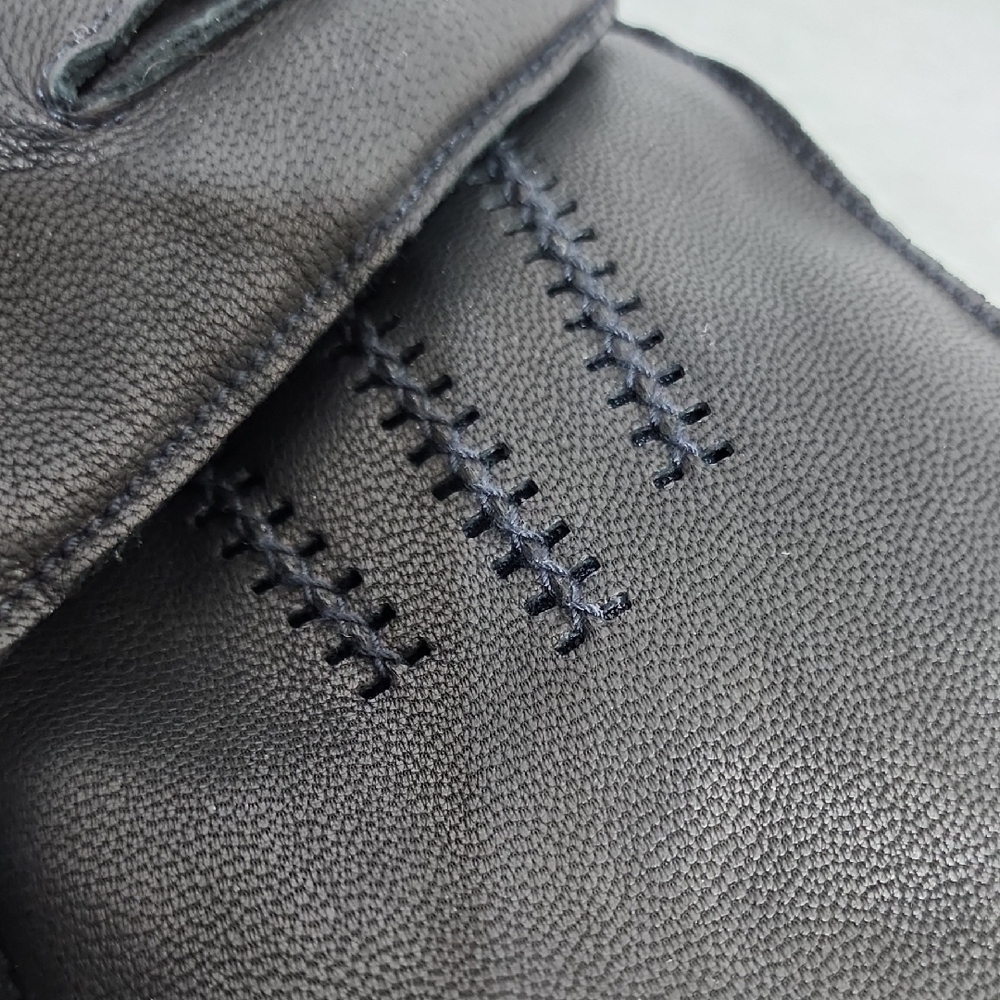 UGG Men's Black Leather Gloves - Picture 6 of 8